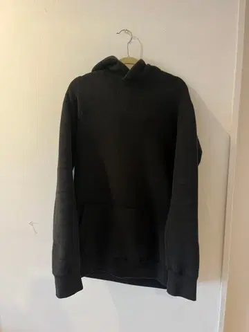 yetina 이예티나 블랙 후드티