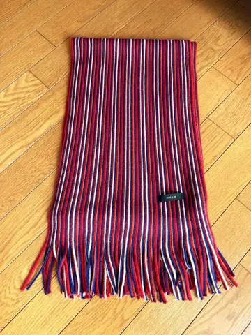 새상품급 COMME CA ISM (컴시즘) 머플러 빨간색 계열 스트라이프