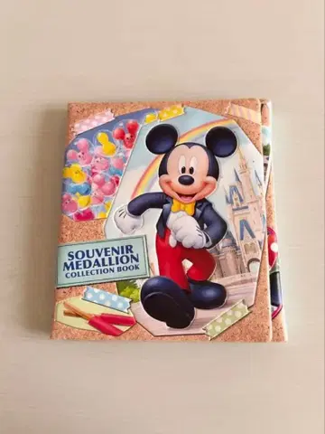 Souvenir Medallion Collection Book