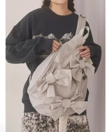 merry jenny 리본 원 숄더백 라이트 그레이 미사용