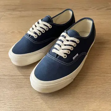 VANS VAULT 오센틱 US9