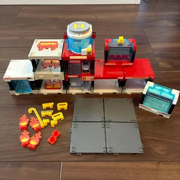 토미카 레스큐 기지 헬리포트 포함