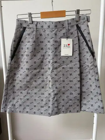 23구 여성용 골프웨어