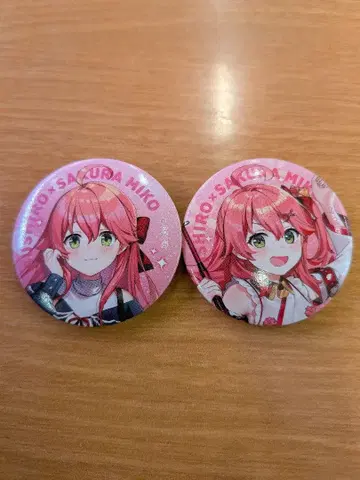 스시로 사쿠라미코 콜라보 캔뱃지 2개 시리얼 코드 포함