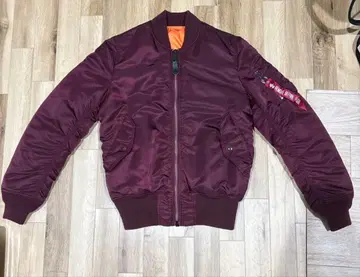 레어 색상 ALPHA INDUSTRIES MA-1 플라이트 자켓 보르도