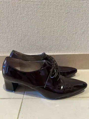 오데뜨 앤 오딜 펌프스