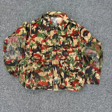 43 카모플라쥬 후드 부착 밀리터리 자켓 스위스