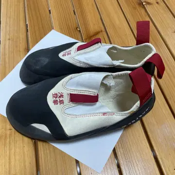 클라이밍 신발 슬립온 디자인 블랙/화이트/빨간색