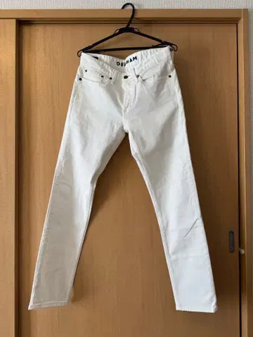 DENHAM RAZOR 슬림핏 화이트 데님