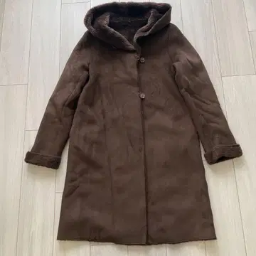 URBAN RESEARCH ROSSO 브라운 후드 부착 무스탕 코트