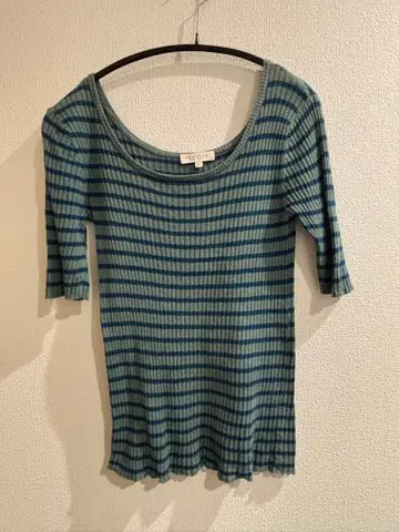 스트라이프 리브 T셔츠 7부 소매