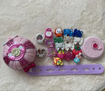 스마일 프리큐어 스마일 팩트 퍼프 포함 데코 18개 배지 케이스 포함