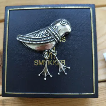 바이킹 브로치 새 디자인