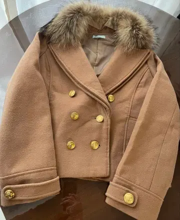 dazzling 자켓 퍼 포함 퍼 탈부착 가능합니다.