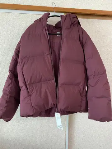 버건디 다운 자켓 M 사이즈