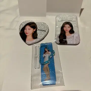 LE SSERAFIM 도쿄돔 카즈하 캔뱃지 2종 아크릴 키링