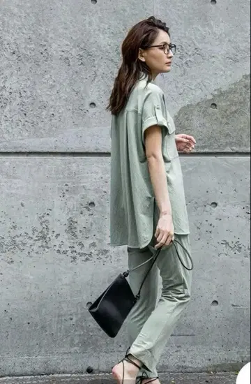 카노코 저지 사파리 셔츠 카노코 저지 서스펜더 포함 테이퍼드 팬츠