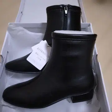 오파크 클립 숏부츠 미사용 새상품