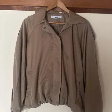 HANNE 베이지 점퍼