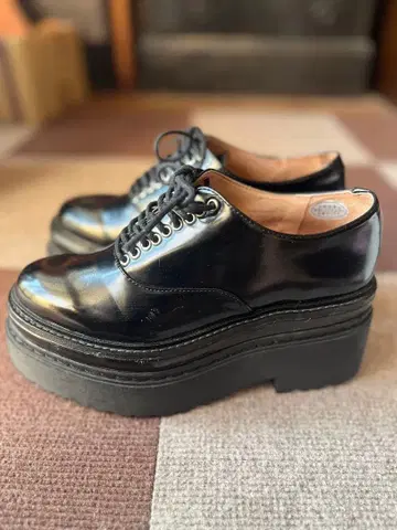 JEFFREY CAMPBELL 제프리 캠벨 레이스업 슈즈 통굽