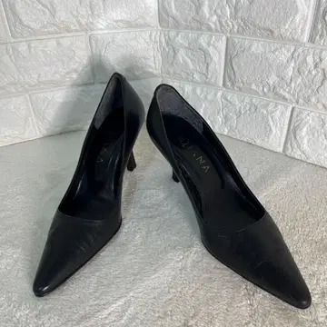 DIANA 블랙 하이힐 스틸레토