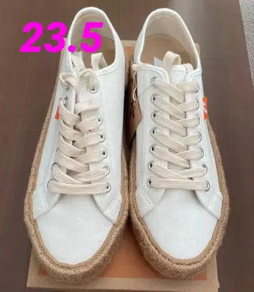 앰버 워 스니커즈 23.5