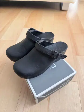 단스코 잉그리드 오일드 블랙