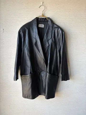 Majestic 블랙 가죽 자켓 FREE