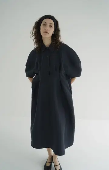 CLANE/ FORM SLEEVE ONEPIECE NAVY 원피스