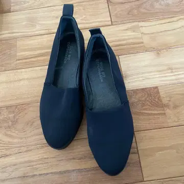 블랙 슬립온 플랫슈즈