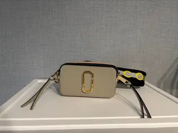 마크제이콥스 베이지 숄더백 바이컬러