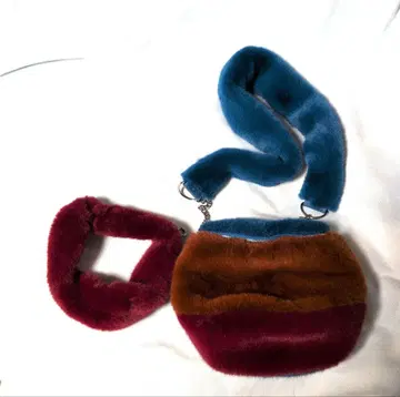 PAMEO POSE 파메오 포즈 퍼 백