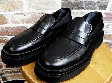 ZARA 레더 트랙 밑창 로퍼