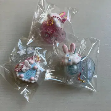 산리오 메조 피아노 시크릿 참 헬로키티 시나모롤