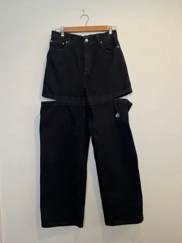 P.A.M.(PERKS AND MINI) FLOATING AWA JEAN