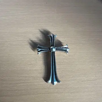 크로스 펜던트