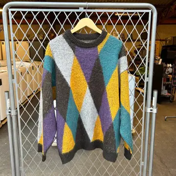 [ 무료배송 ] 아크릴 크루넥 스웨터 빅 실루엣