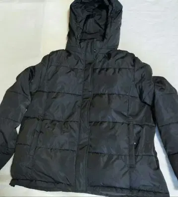 GU 블랙 후드 부착 다운 자켓 (충전솜) XL