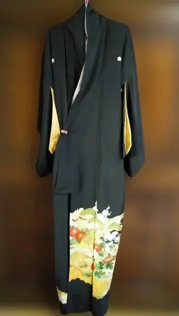 블랙 전통 예복 기모노 꽃무늬 자수 실크제