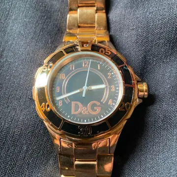 D&G 골드 아날로그 손목시계