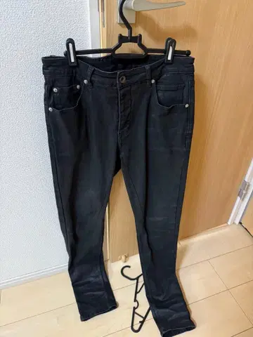 블랙 스트레이트 데님 L 사이즈 팬츠