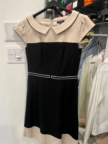 TOCCA 카라 부착 원피스 블랙/베이지 사이즈 0