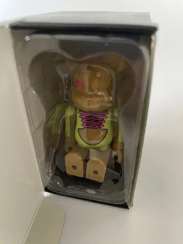 베어브릭 NIKE SB 100%