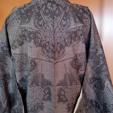 본고장 오시마 명주  5 미싱 자국 부착 블랙 기하학 패턴 기모노