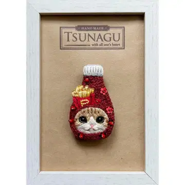 케차고양이 (브라운 화이트 하치와레) 자수 브로치