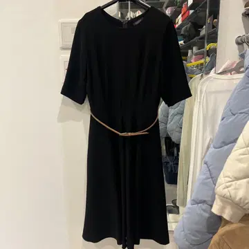 BARNEYS NEW YORK 블랙 블라우스 사이즈 40