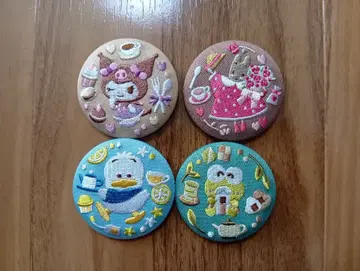 산리오 캐릭터즈 자수 캔뱃지 쿠로미 페클 마론 크림