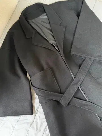 [ 새상품급 ] JUNOAH 롱 체스터 코트 L 사이즈 블랙