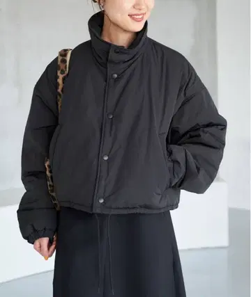 [ 미사용 새상품 ] Spick & Span 패딩 숏 블루종 블랙 36