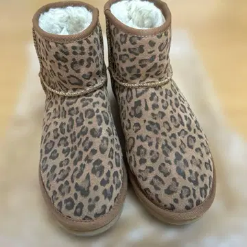 연말 세일!! 레어 VANS 반스 표범 무늬 어그 부츠 갸루